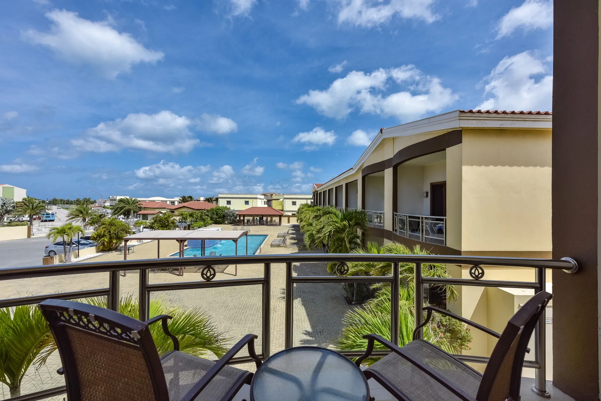 Aruba Breeze B-1, photo 18 of 36