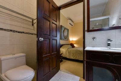 Aruba Breeze B-1, photo 22 of 36
