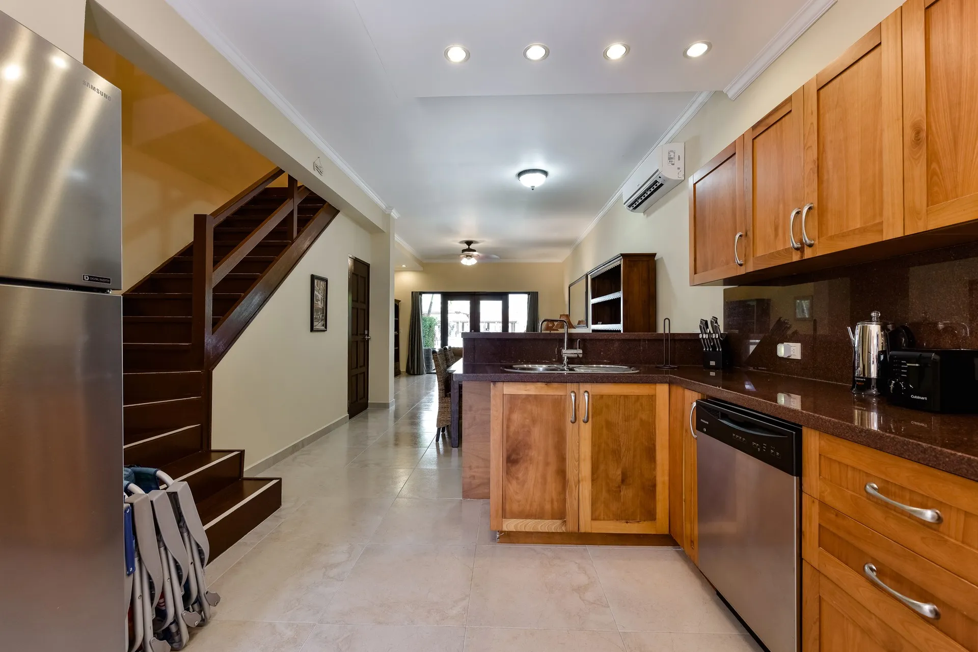 Aruba Breeze B-1, photo 11 of 36