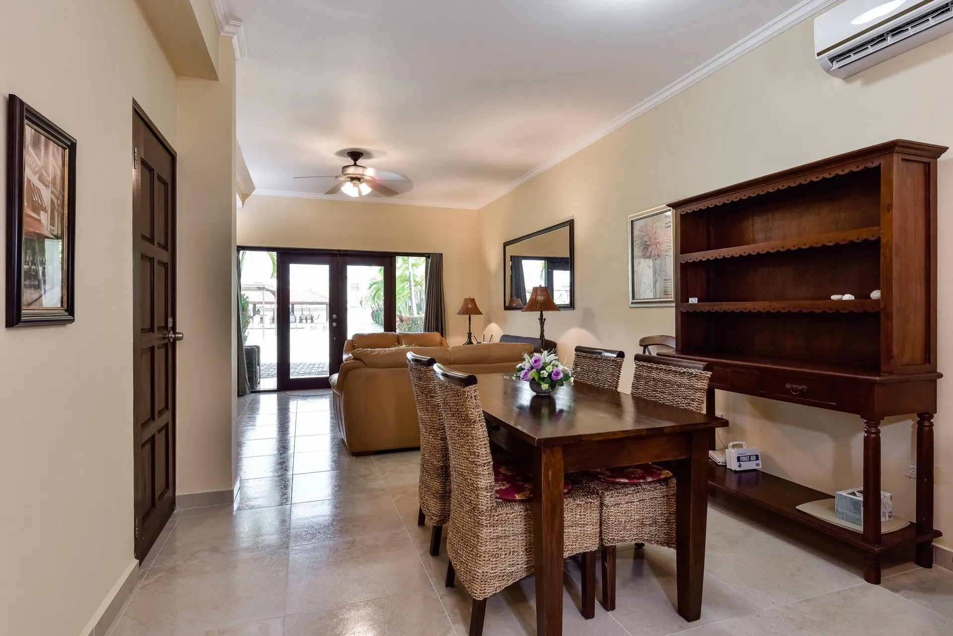Aruba Breeze B-1, photo 10 of 36
