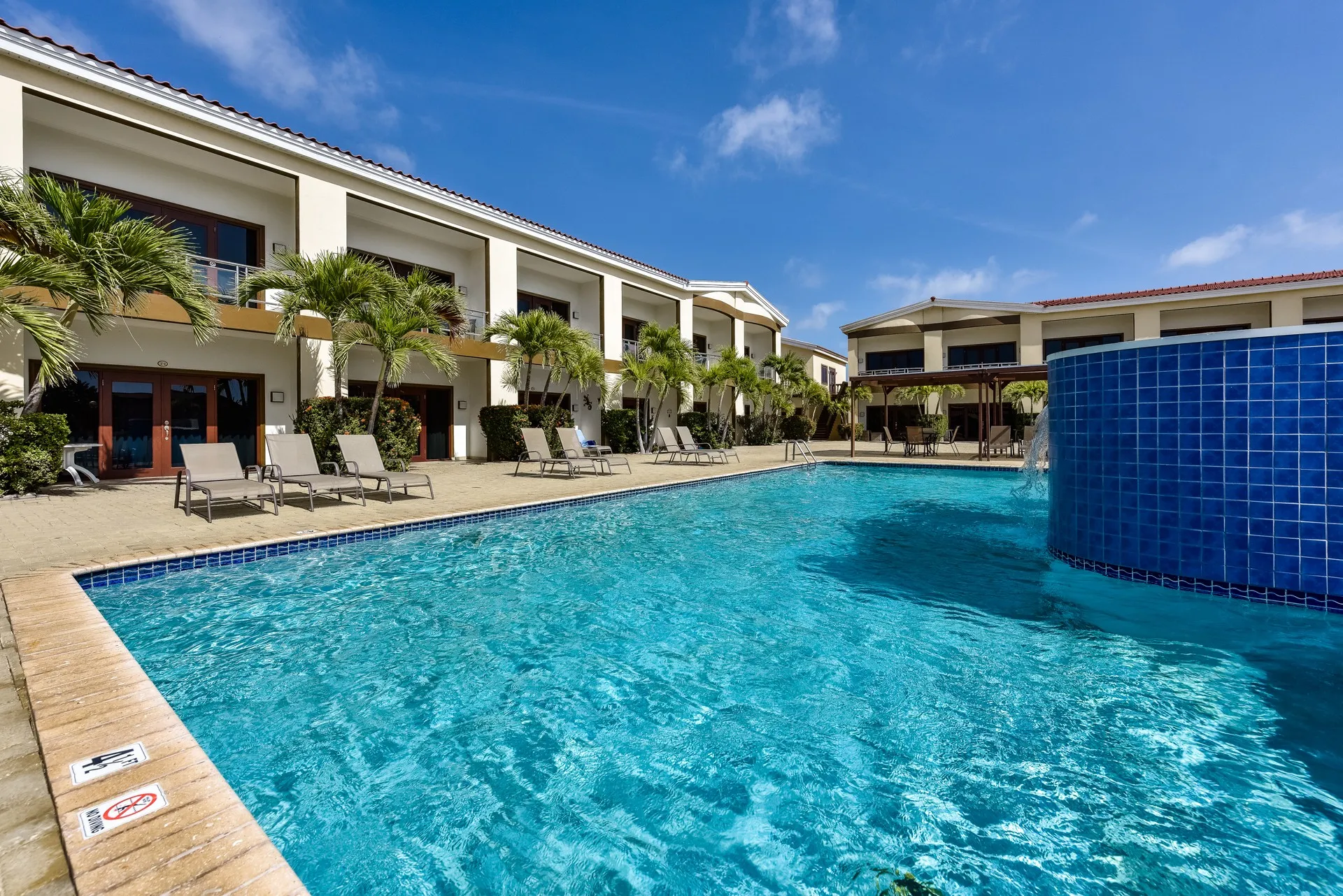 Condominium for Sale in Eagle Beach, Aruba - Aruba Breeze B-1, photo 2 of 36