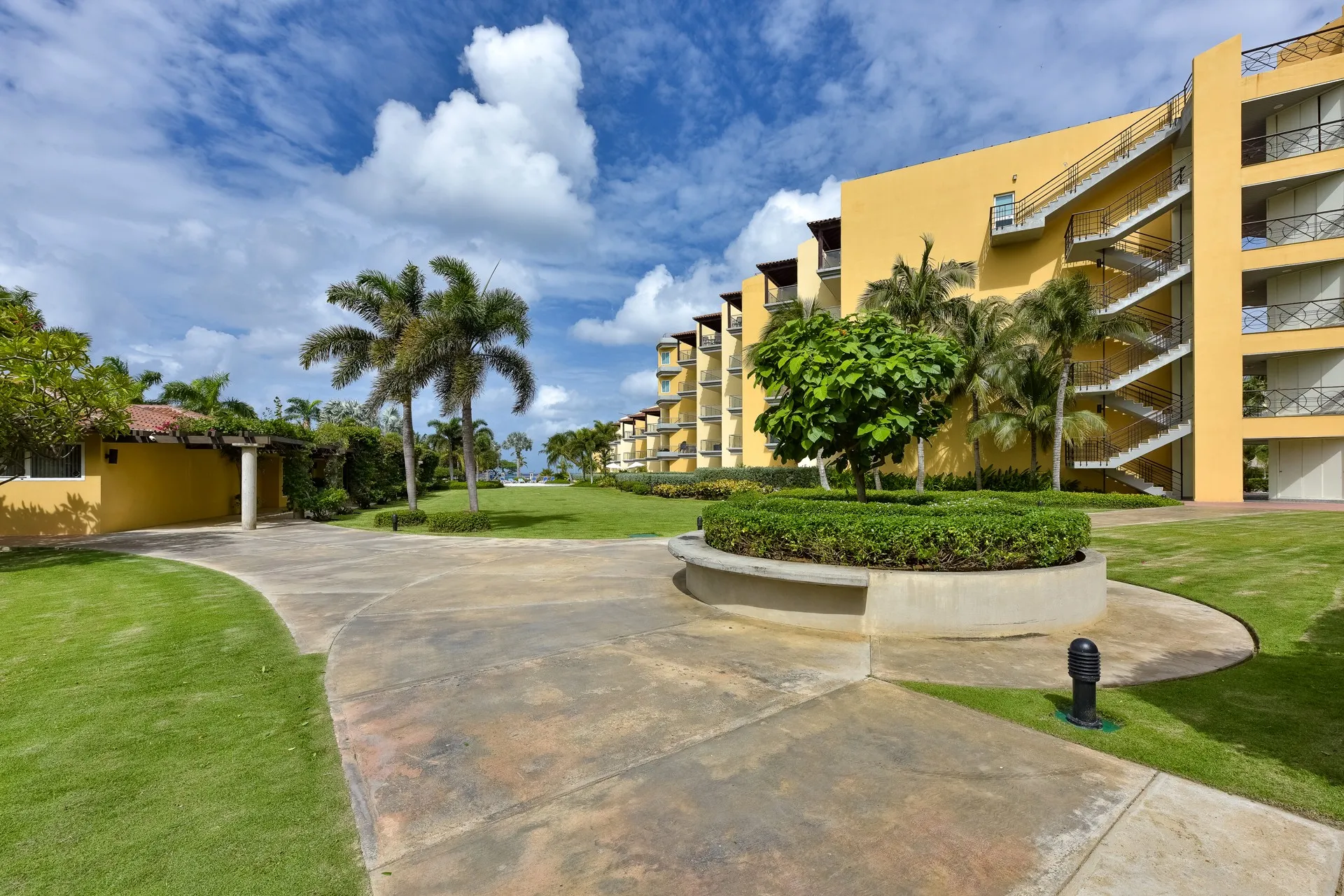 Oceania 312, photo 22 of 32