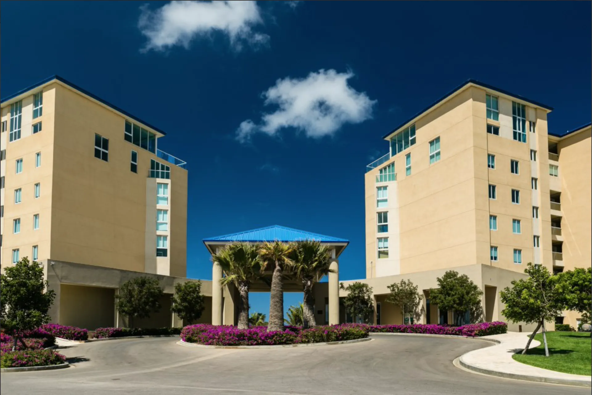 Blue Residence 636, photo 17 of 24