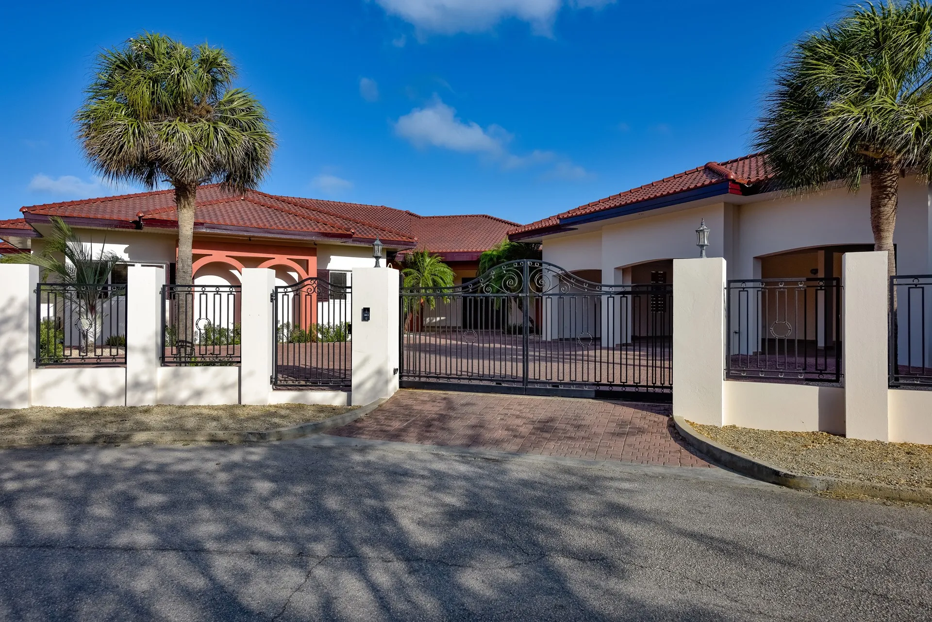 Residential for Sale in Eagle Beach, Aruba - Bubali Villa Park 115-L, photo 6 of 38