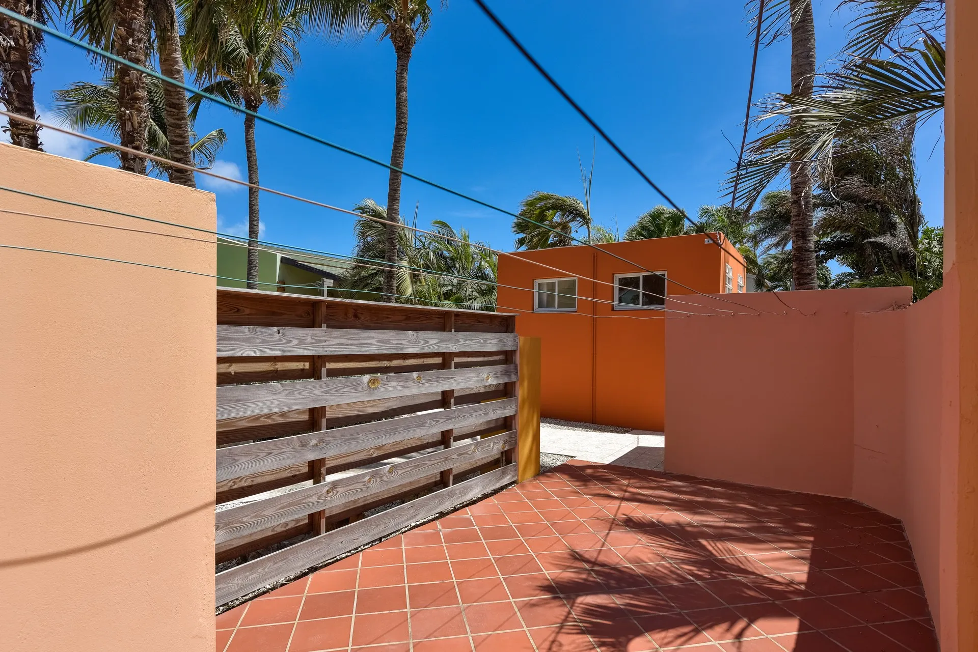 Papaya 9-G Apartment Complex, photo 15 of 39