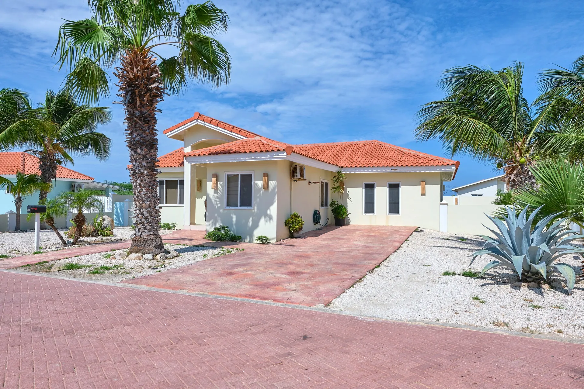 Residential for Sale in Noord, Aruba - Washington Gardens 49-H, photo 1 of 33