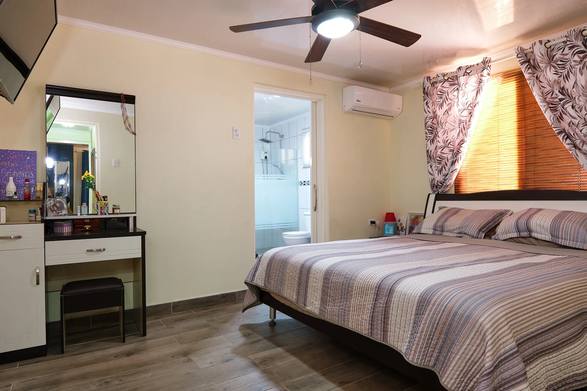 Residential for Sale in Paradera, Aruba - Nuñe 7F, photo 4 of 28