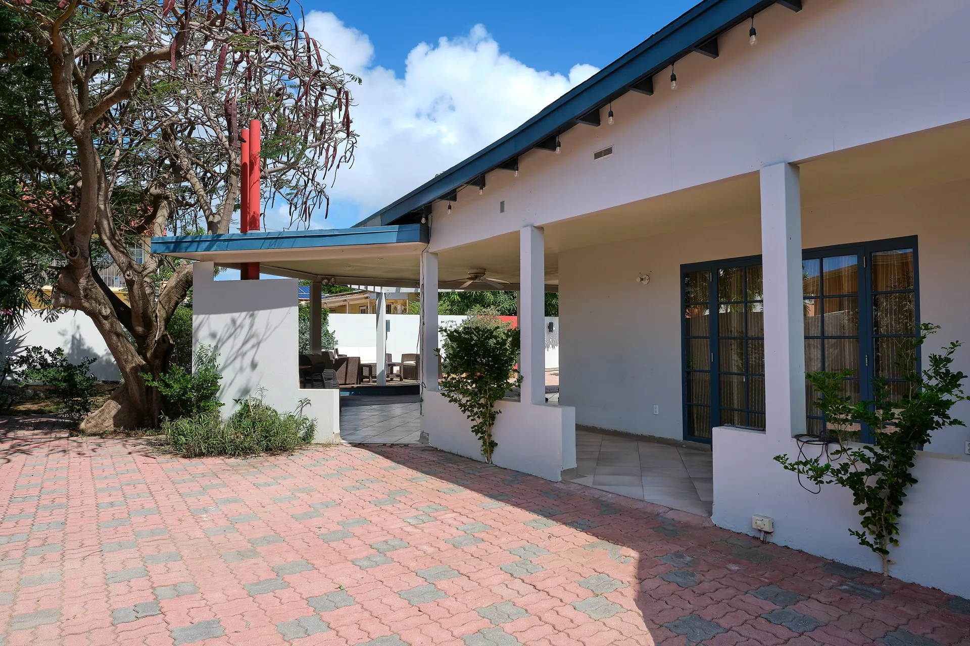 Seroe Blanco 56-R, photo 12 of 40