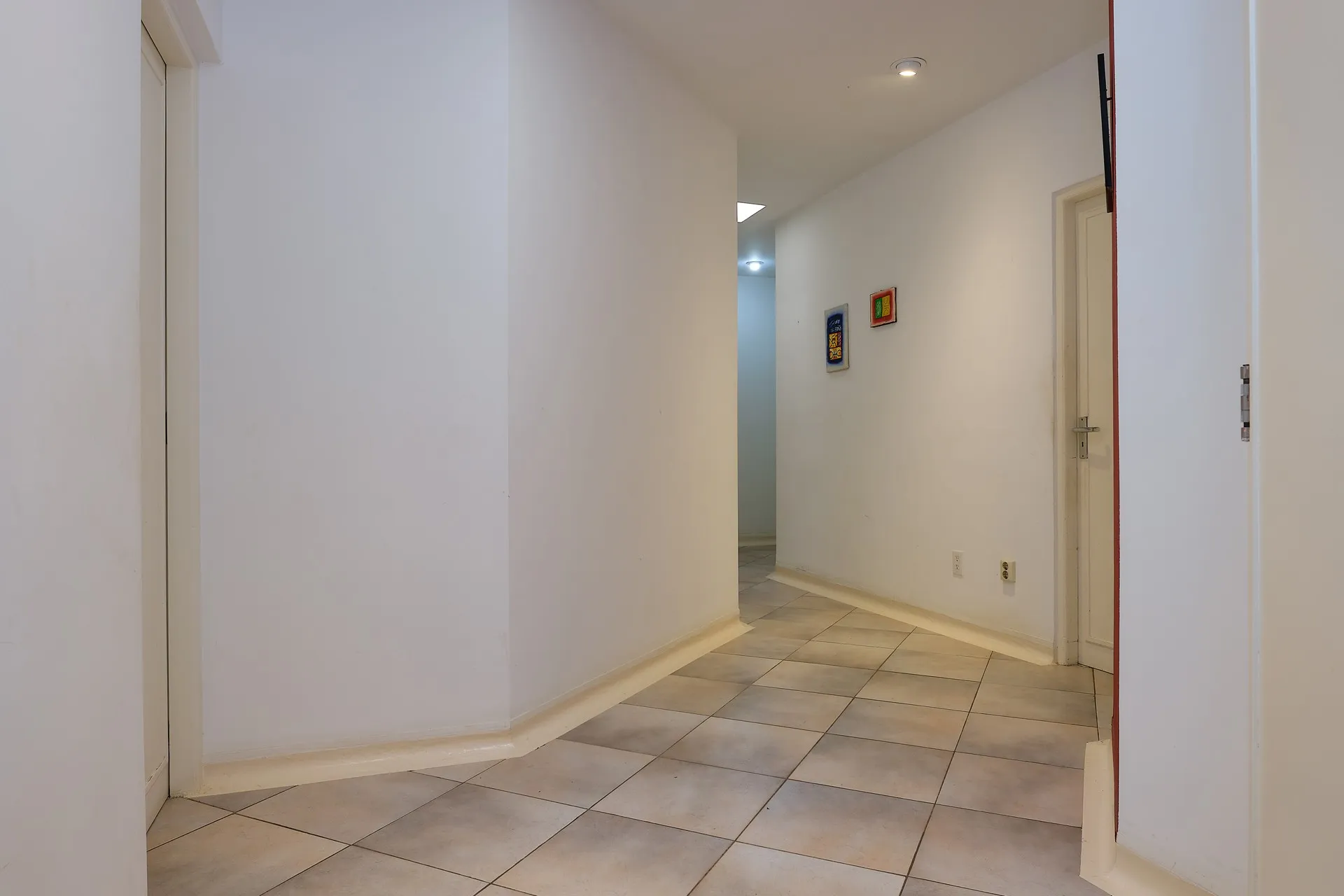 Seroe Blanco 56-R, photo 22 of 40
