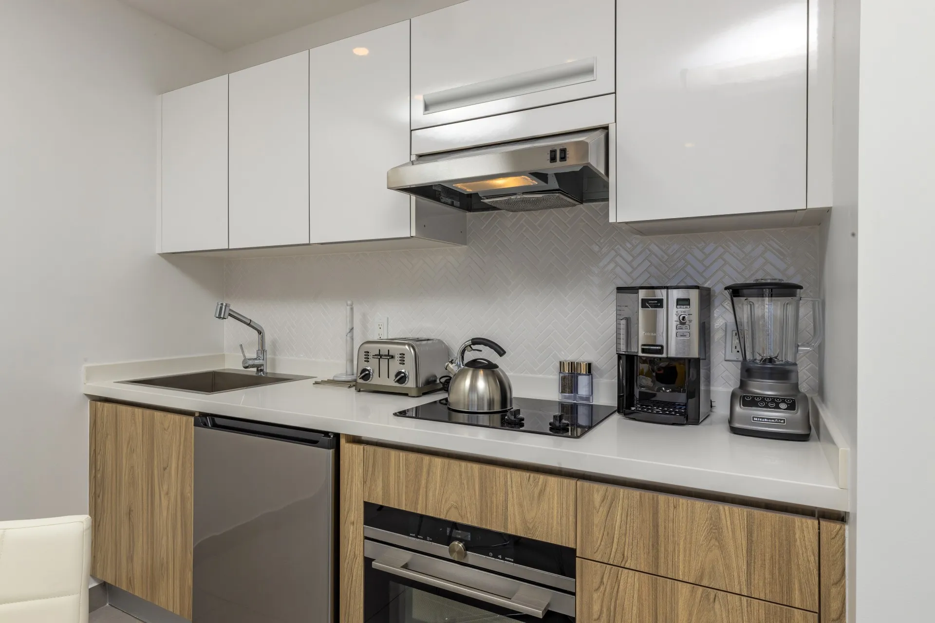 Harbour House 423S, photo 9 of 30