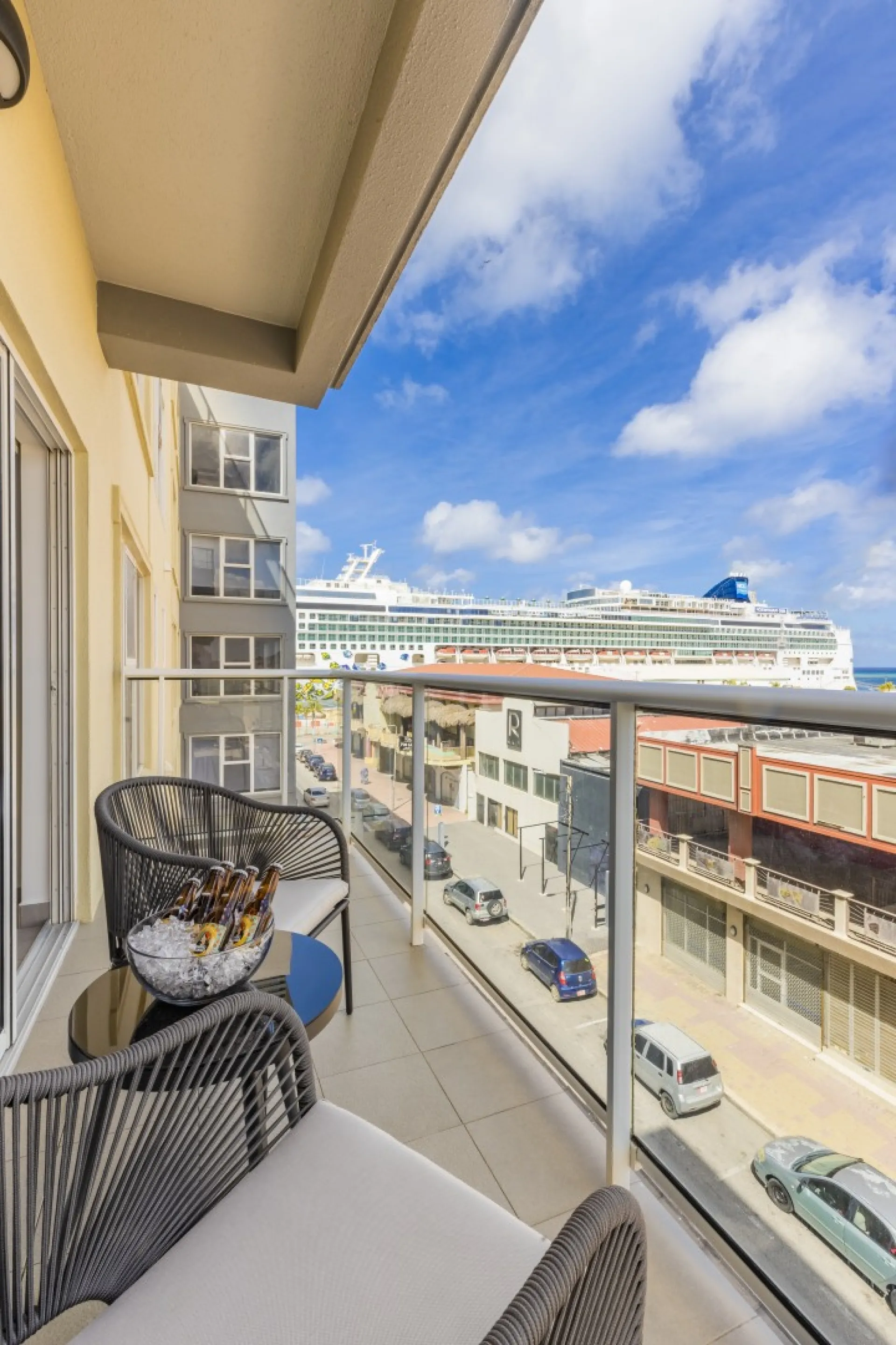 Harbour House 423S, photo 19 of 30
