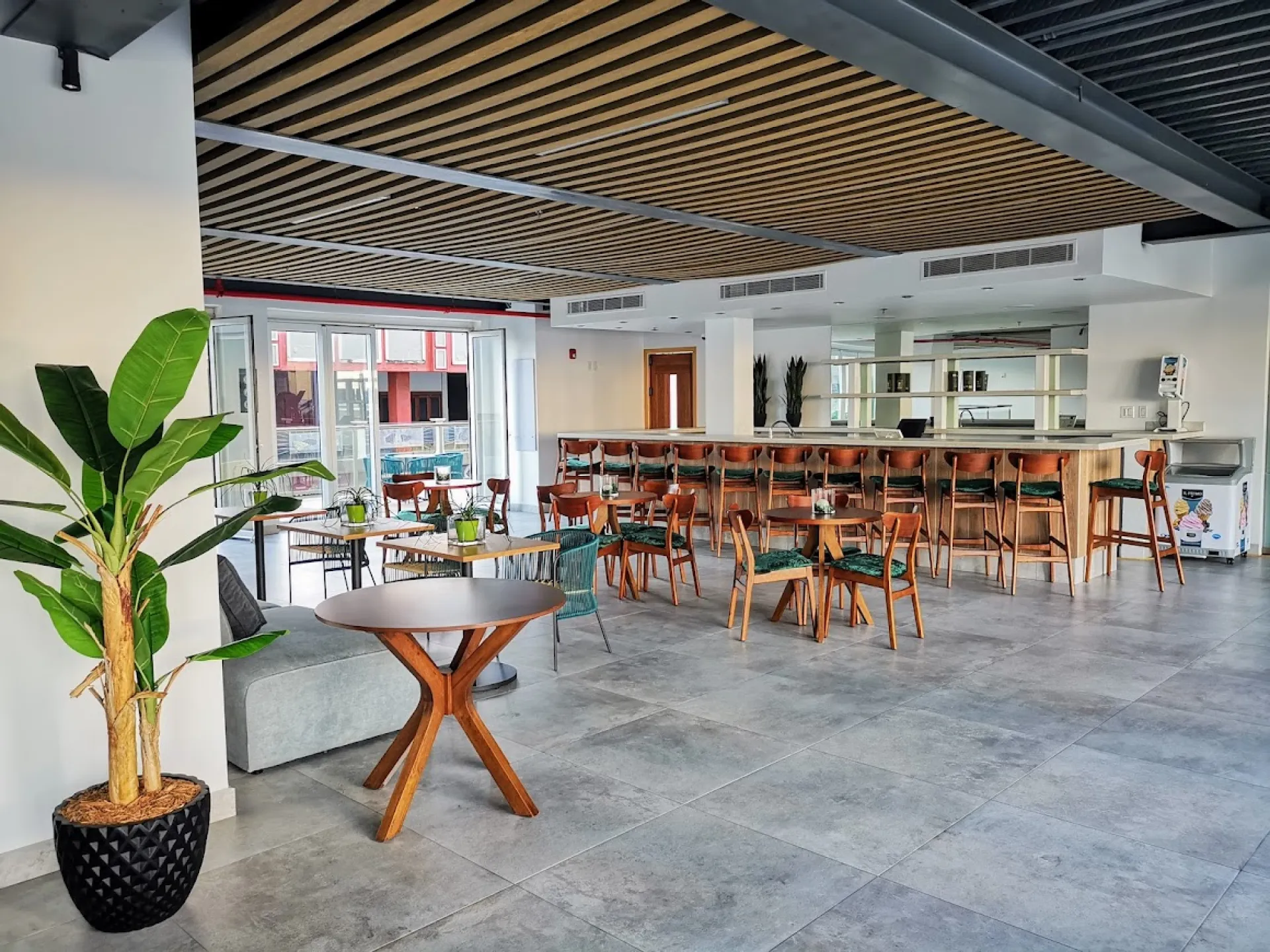 Harbour House 423S, photo 23 of 30