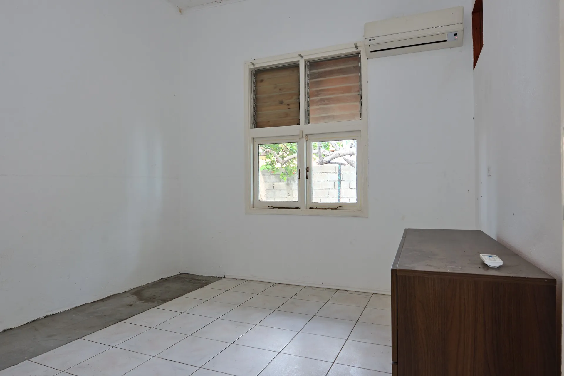 Residential for Sale in Pos Chikito, Aruba - Ir. Luymesstraat 7, photo 5 of 23