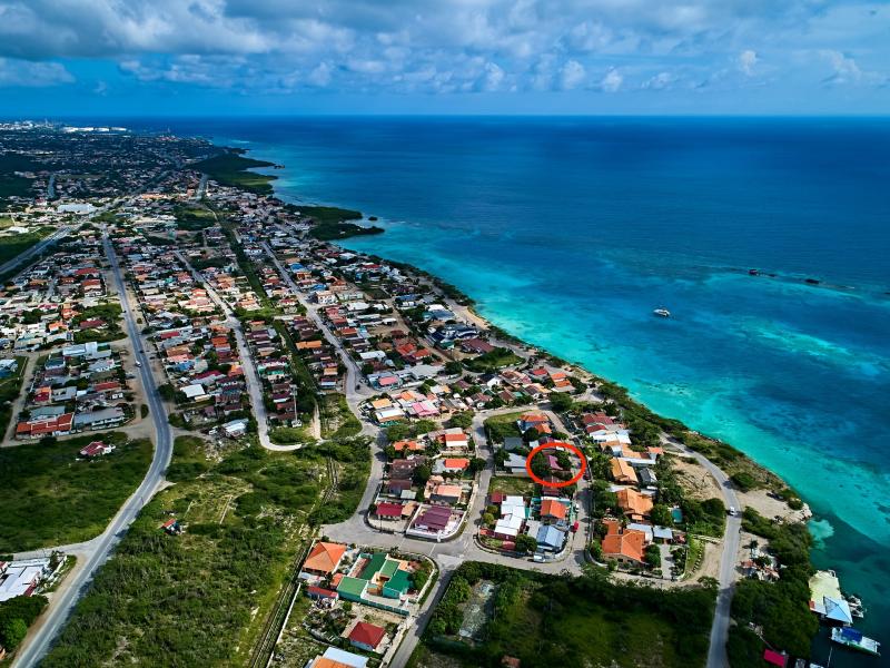 Residential for Sale in Pos Chikito, Aruba - Ir. Luymesstraat 7, photo 1 of 23