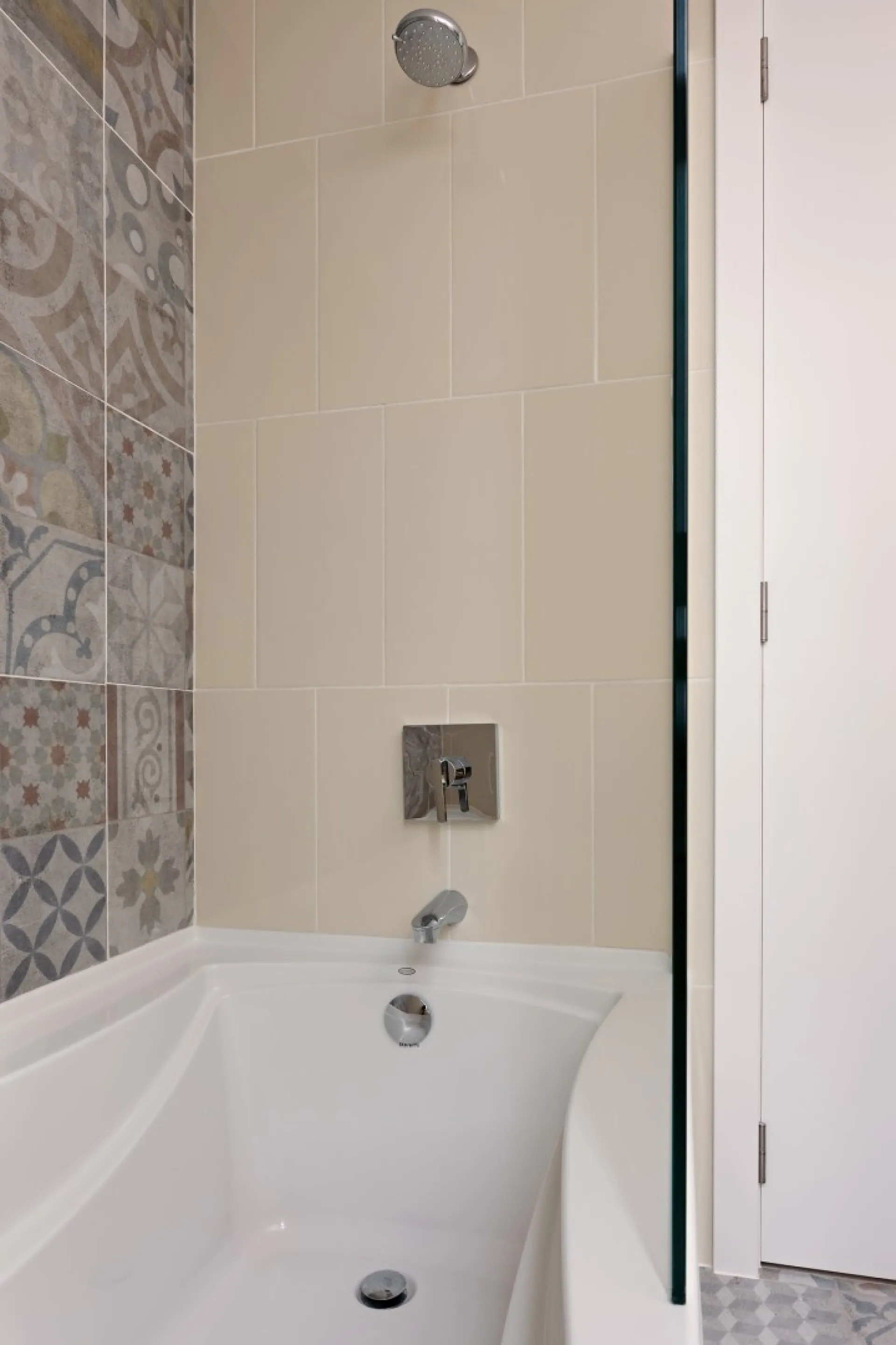 Acqua Condominium 217, photo 24 of 33