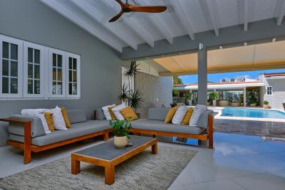 Luxury Oranjestad Villa, photo 22 of 65
