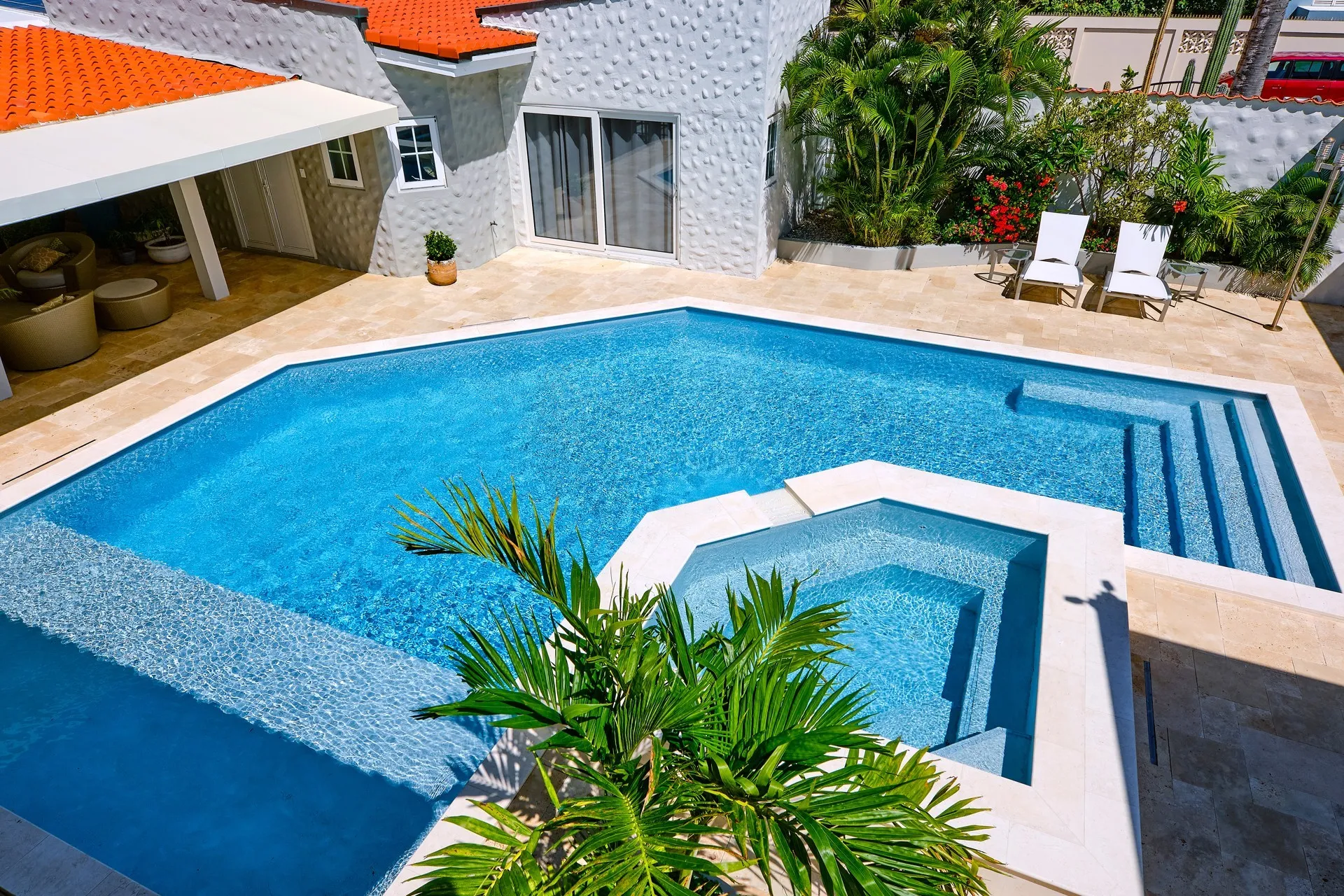 Luxury Oranjestad Villa, photo 46 of 65