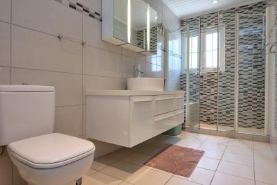 Luxury Oranjestad Villa, photo 35 of 65