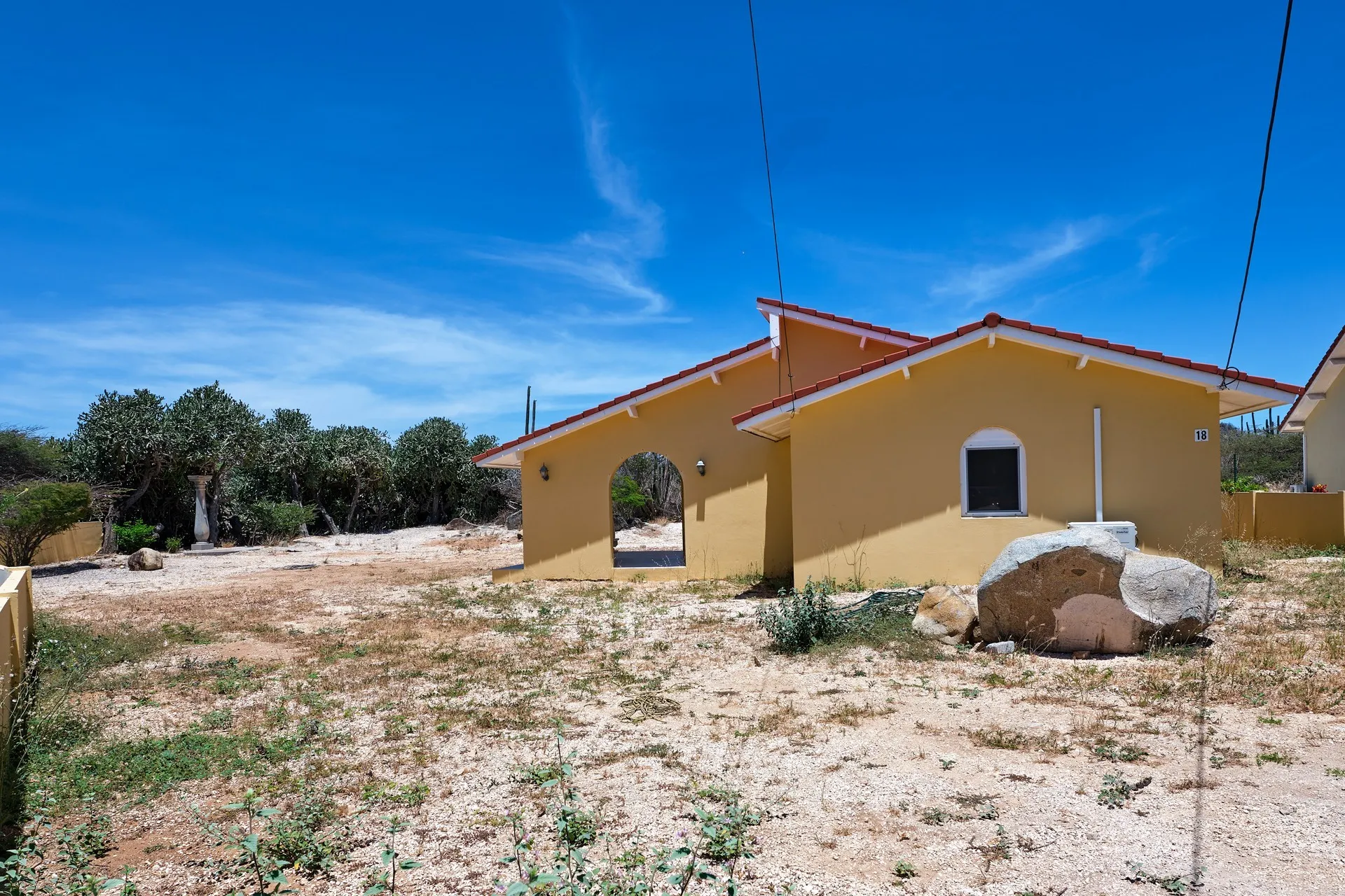 Orcuyo 18, photo 11 of 28