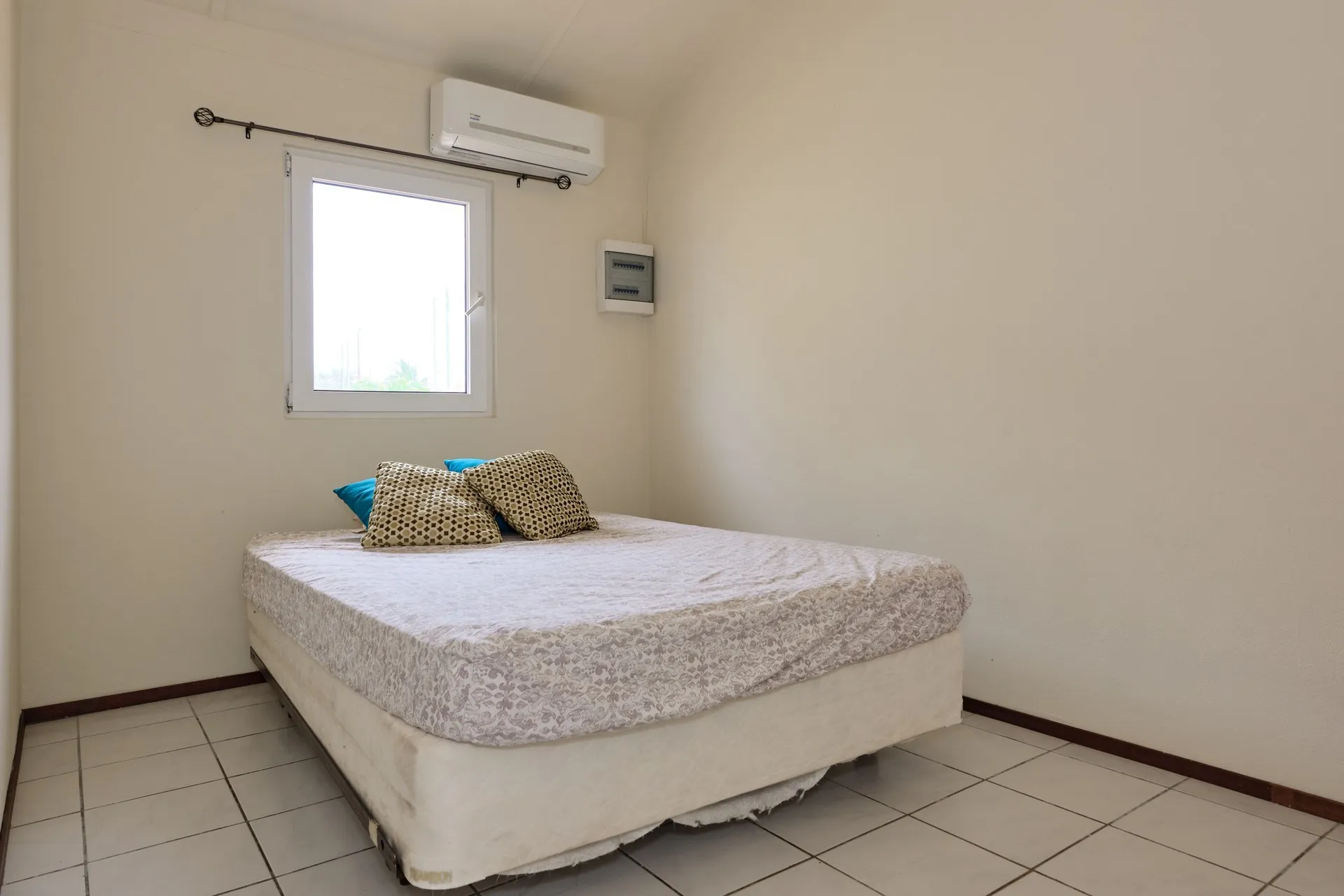 Orcuyo 18, photo 21 of 28