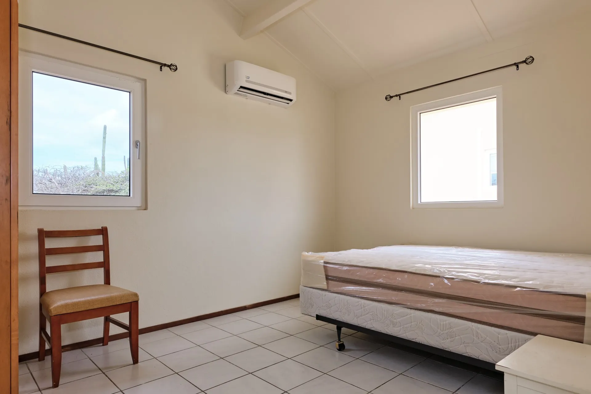 Orcuyo 18, photo 10 of 28