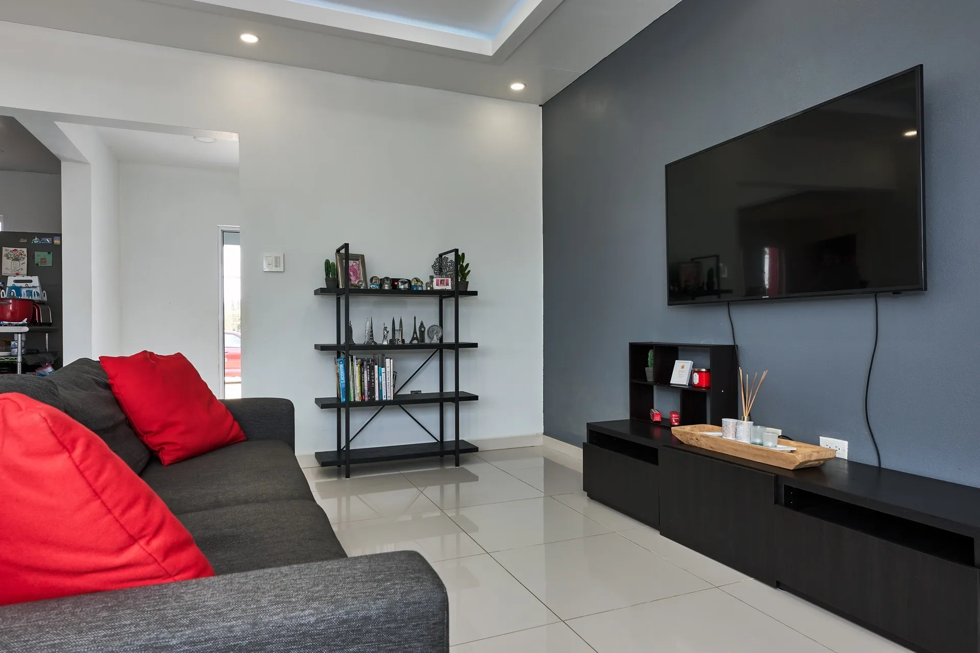 Turibana 44-D, photo 16 of 32