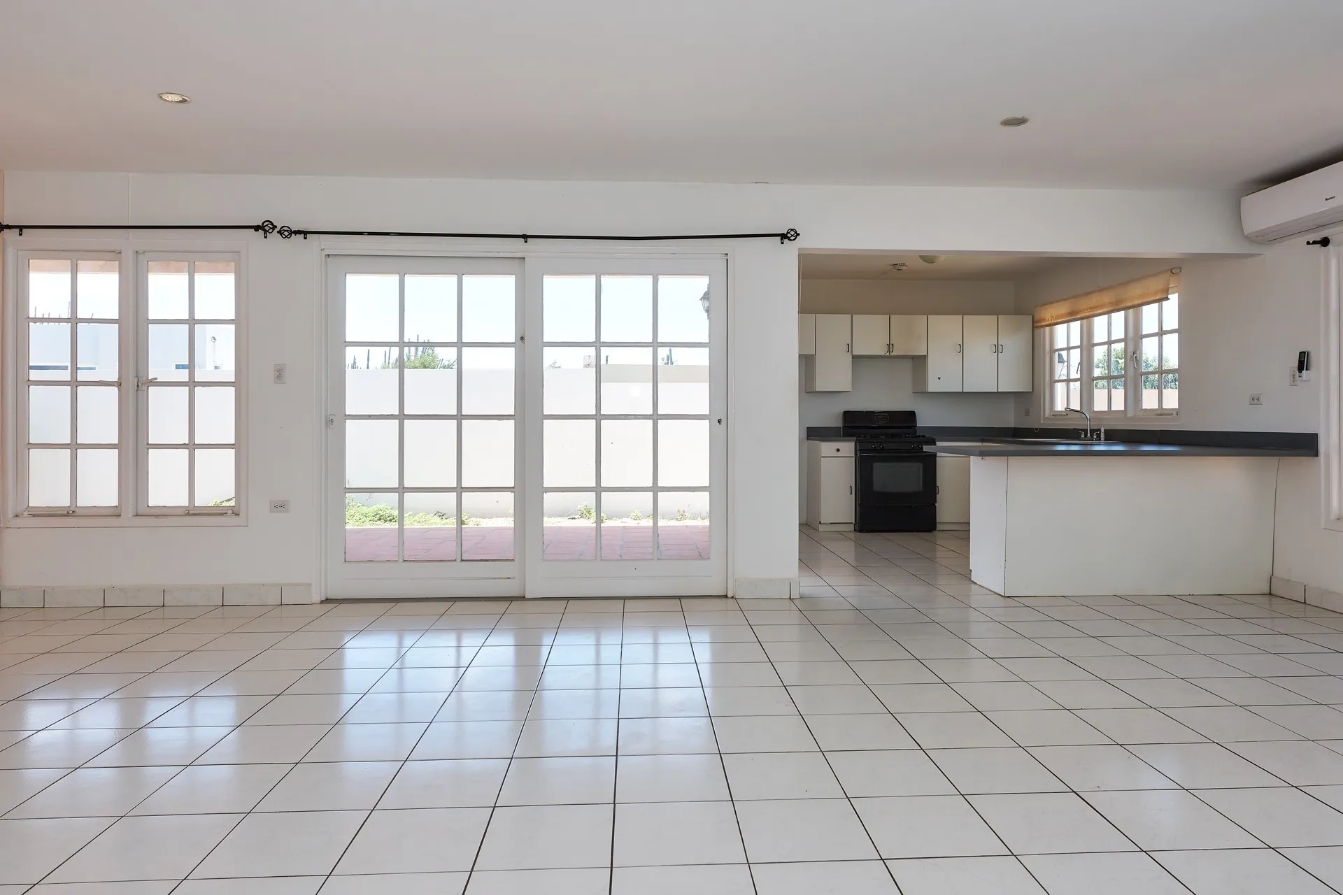 Residential for Sale in Paradera, Aruba - Nuñe 100, photo 5 of 16