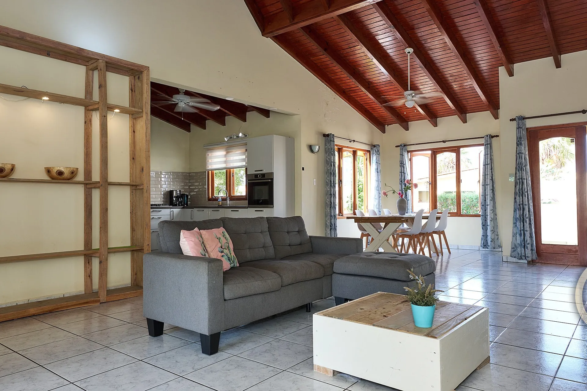 Residential for Sale in Oranjestad, Aruba - Caya Luna 47, photo 5 of 41