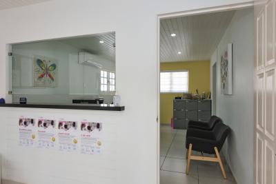 Commercial for Sale in Oranjestad, Aruba - Caya Avenida Milio J. Croes 84-B, photo 3 of 34