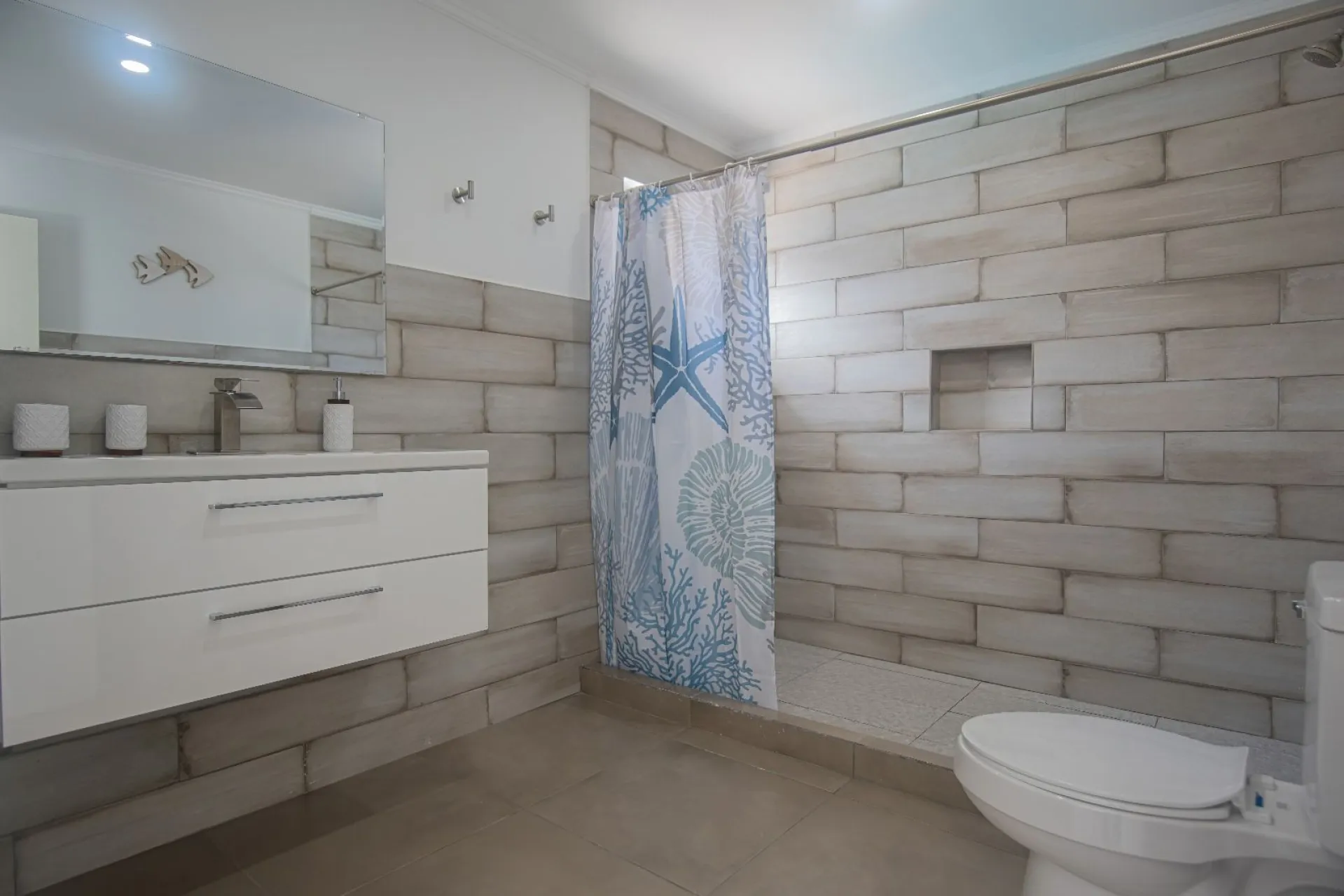 Elegant New Villa in Safir, photo 22 of 47