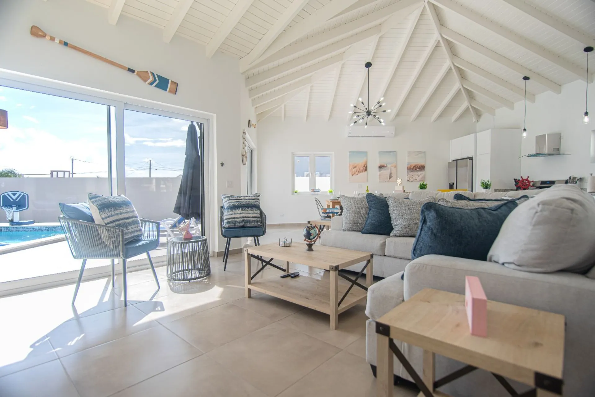 Residential for Sale in Eagle Beach, Aruba - Elegant New Villa in Safir, photo 5 of 47