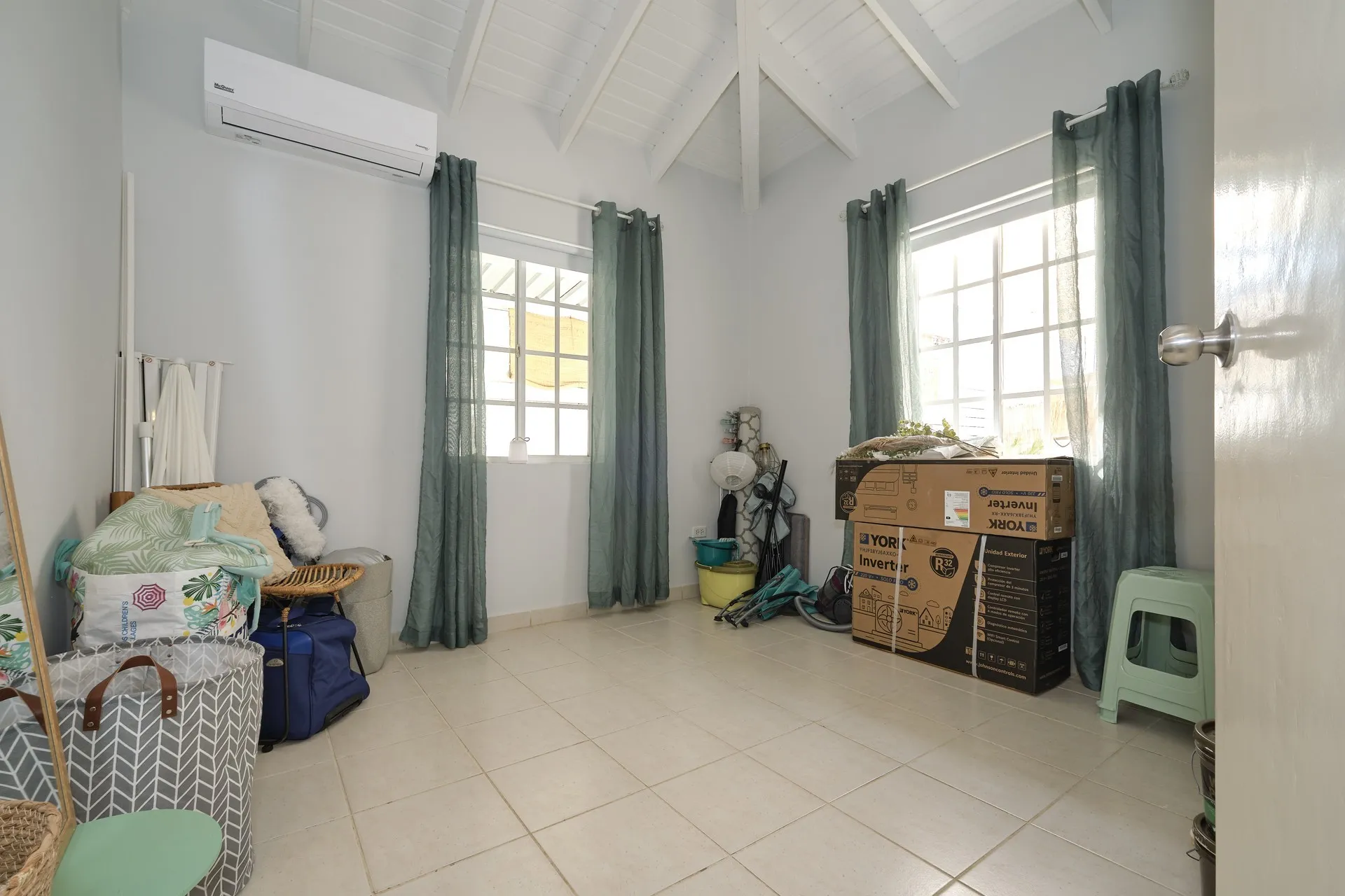 Sabana Liber 382, photo 15 of 32
