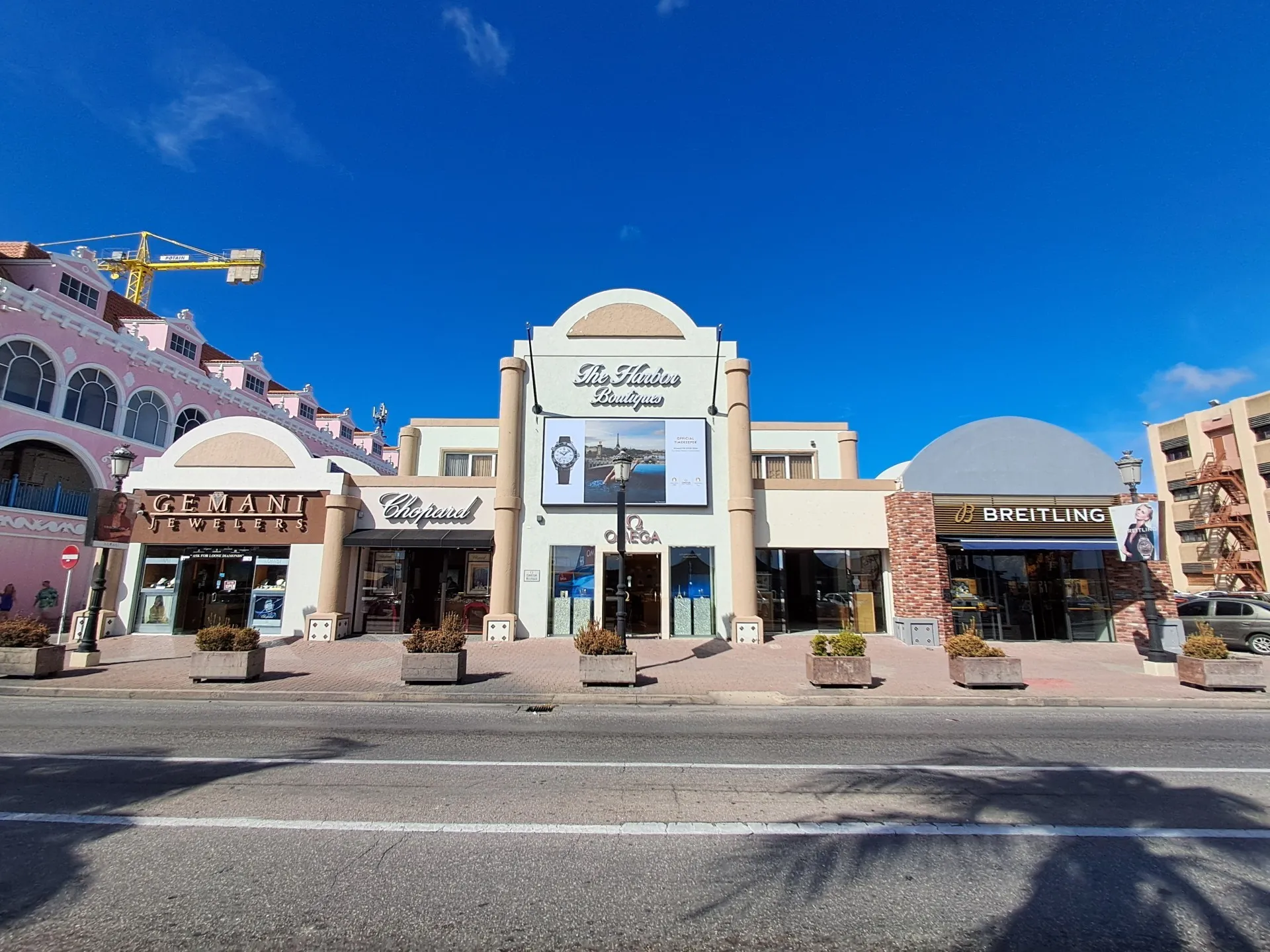 Commercial for Rent in Oranjestad, Aruba - The Harbor Retail Space for Rent, photo 3 of 21
