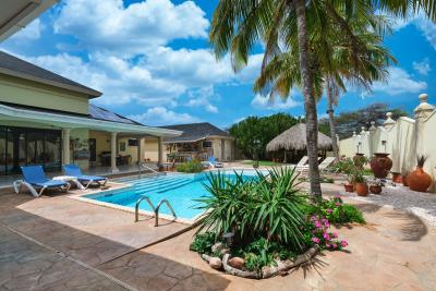 Residential for Sale in Oranjestad, Aruba - Oranjestad Luxury Villa, photo 2 of 68