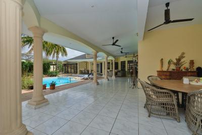 Oranjestad Luxury Villa, photo 34 of 68