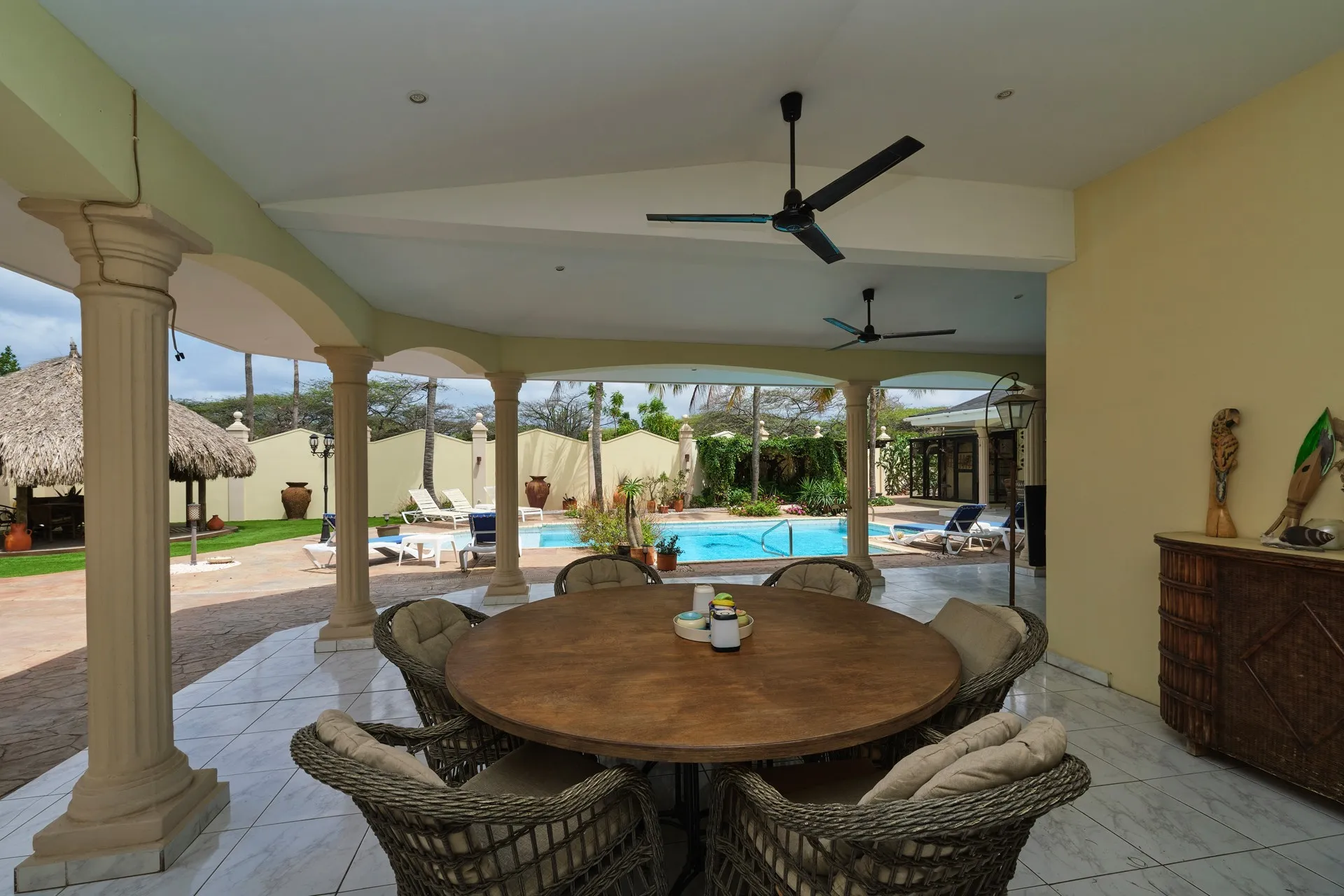 Oranjestad Luxury Villa, photo 59 of 68