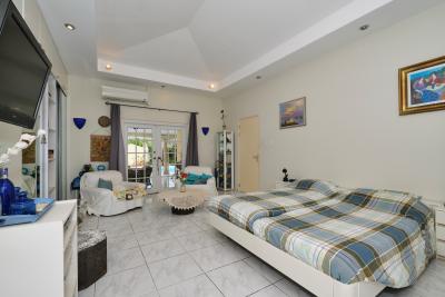 Oranjestad Luxury Villa, photo 57 of 68