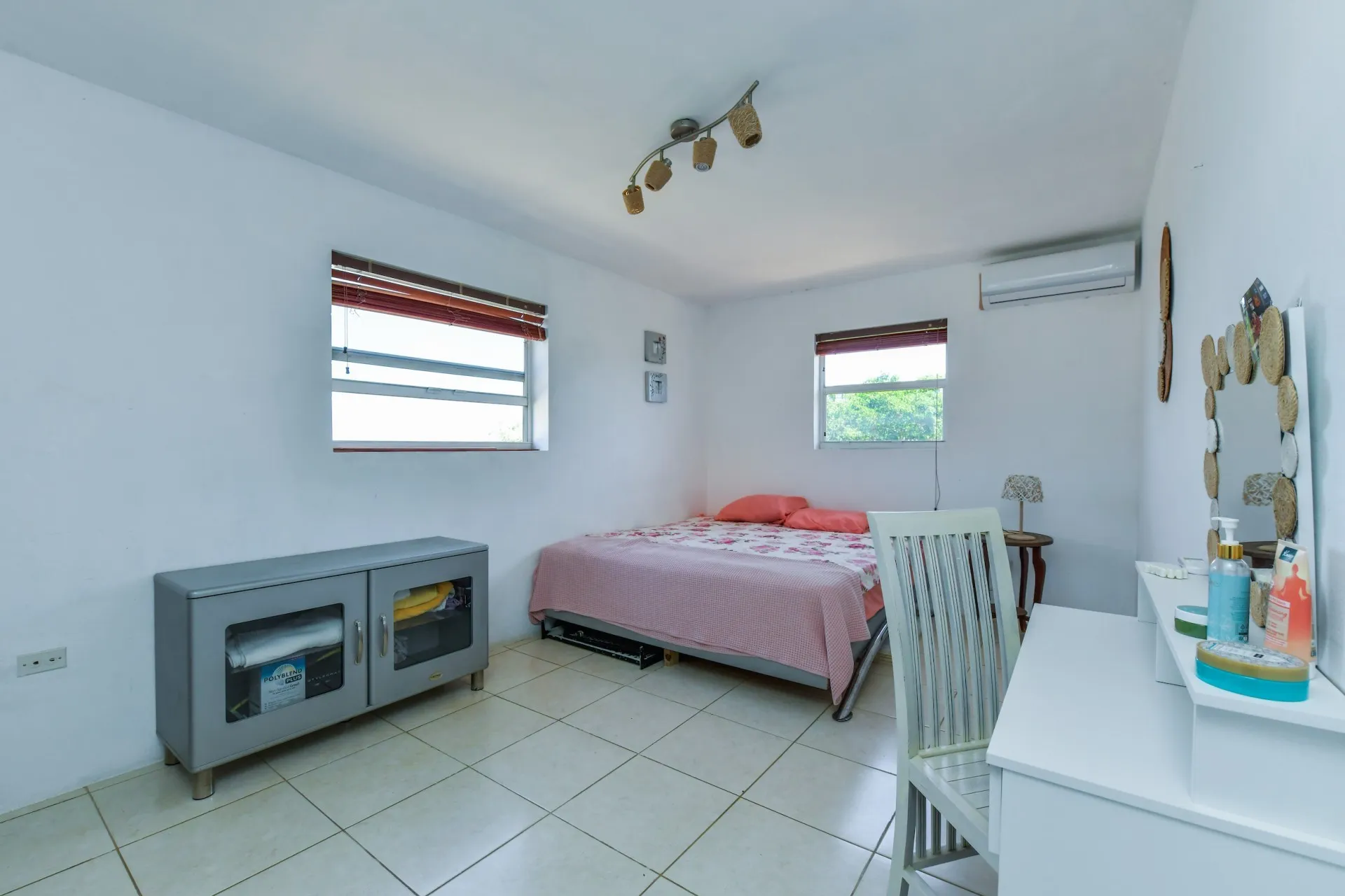 Roncado 124, photo 9 of 34