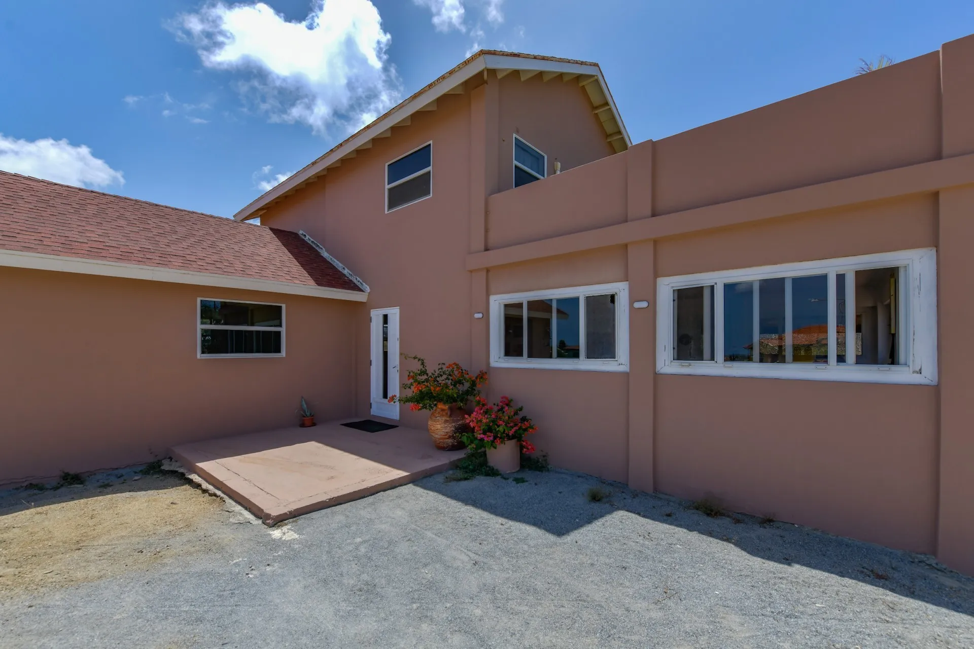 Roncado 124, photo 29 of 34