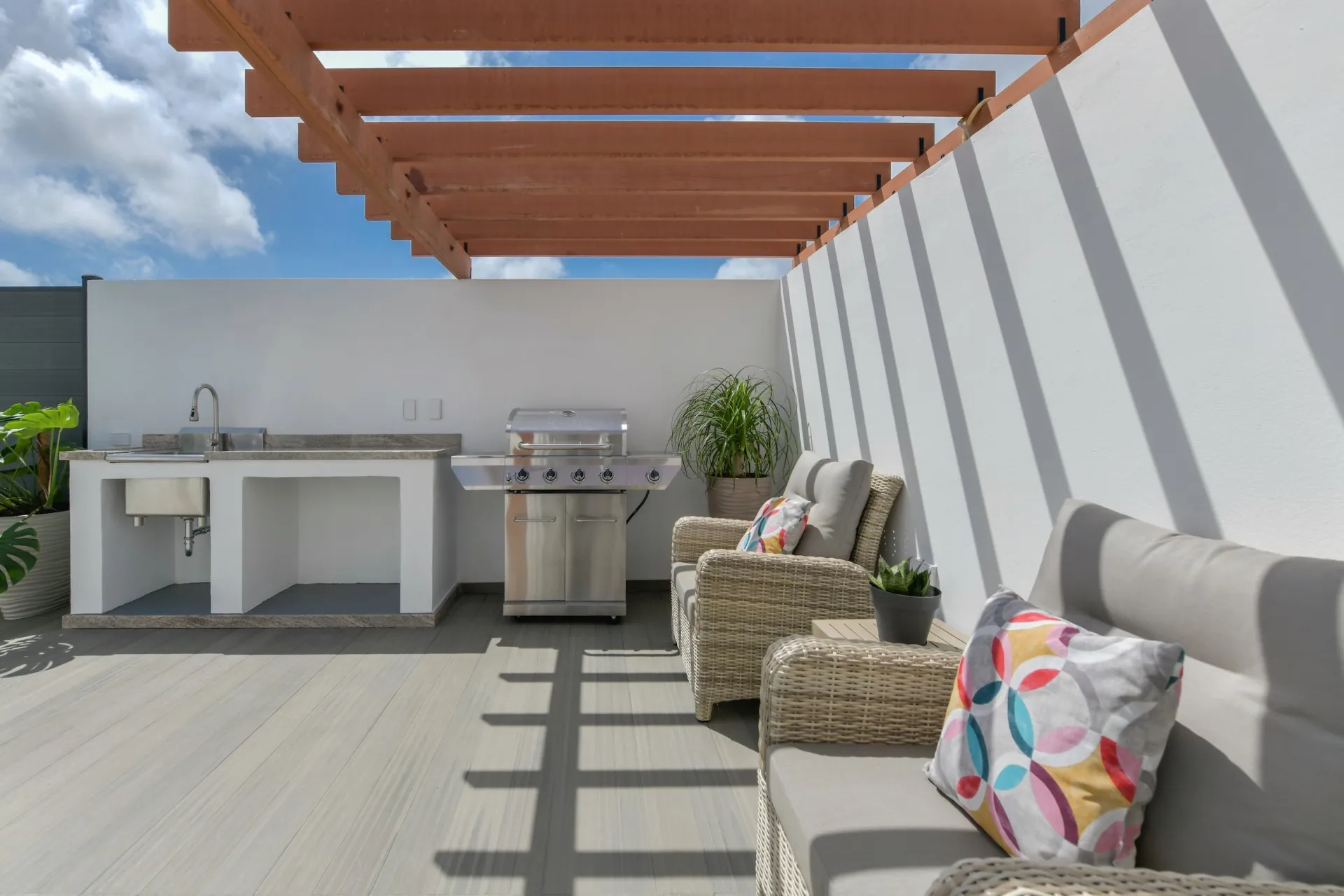 Reina Sophia Residences, photo 41 of 43