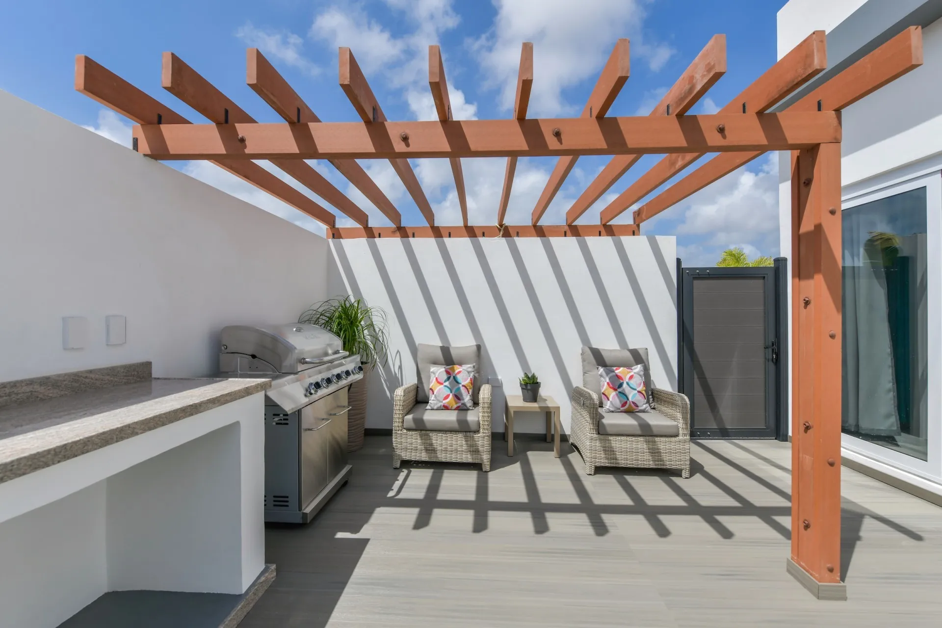 Reina Sophia Residences, photo 12 of 43