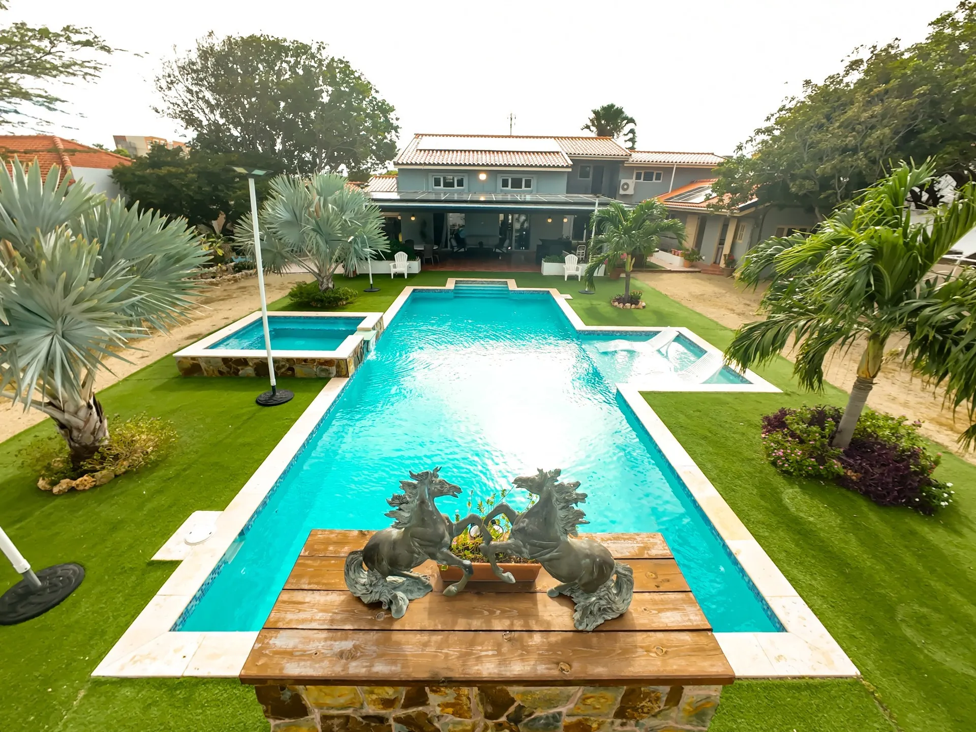 Residential for Sale in Oranjestad, Aruba - Rumbastraat 9, photo 2 of 36