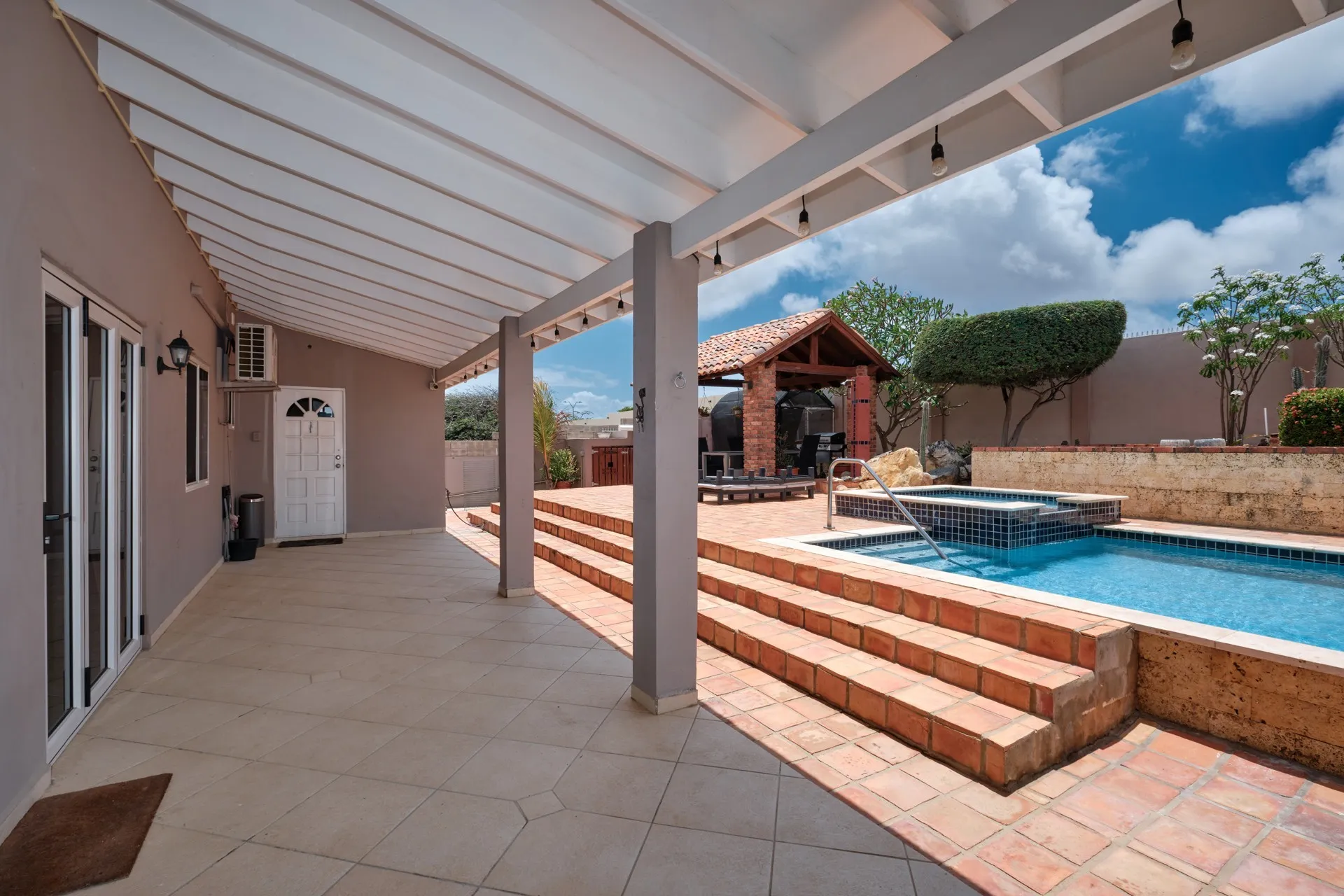 San Barbola Residence 277, photo 17 of 45