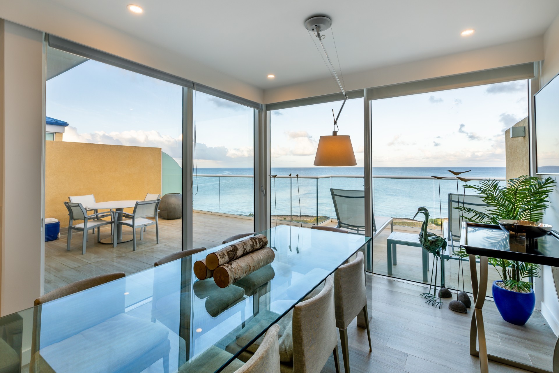RE/MAX real estate, Aruba, Oranjestad, Blue Residences 3-Bedroom Penthouse