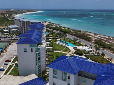 Blue Residences 3-Bedroom Penthouse, photo 11 of 51