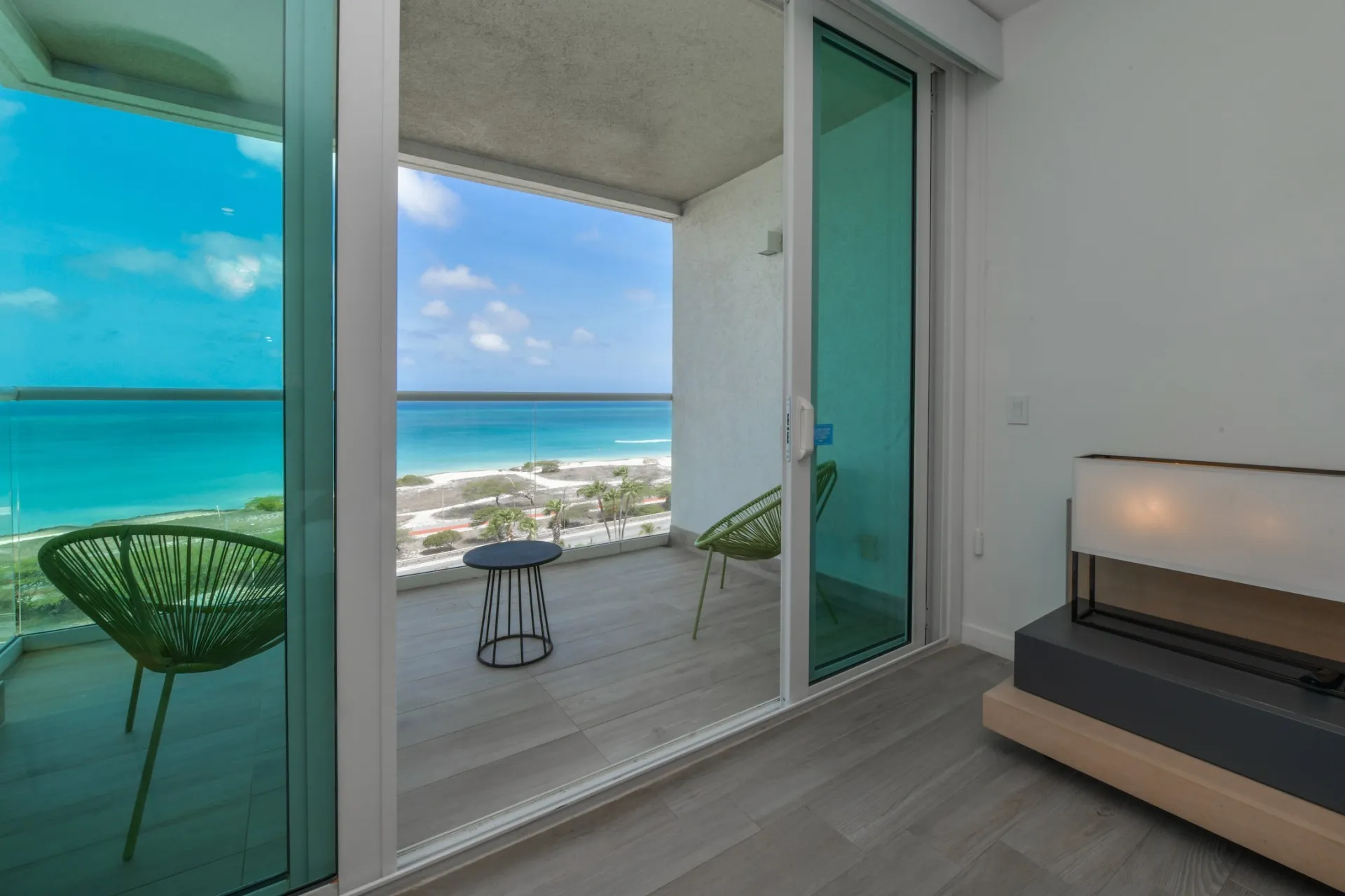 Blue Residences 3-Bedroom Penthouse, photo 18 of 51