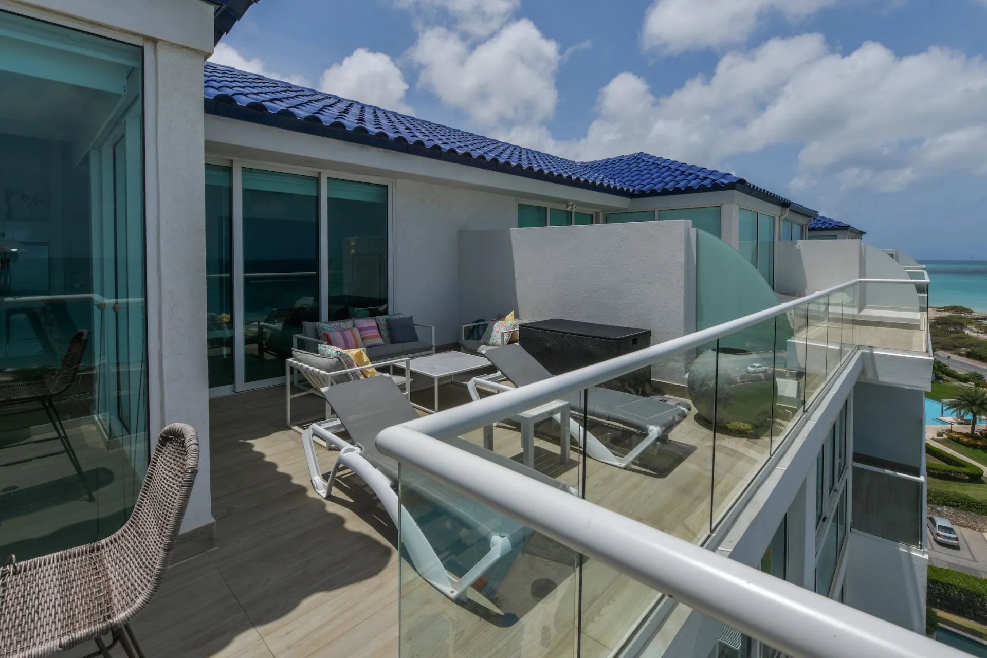 Blue Residences 3-Bedroom Penthouse, photo 44 of 51