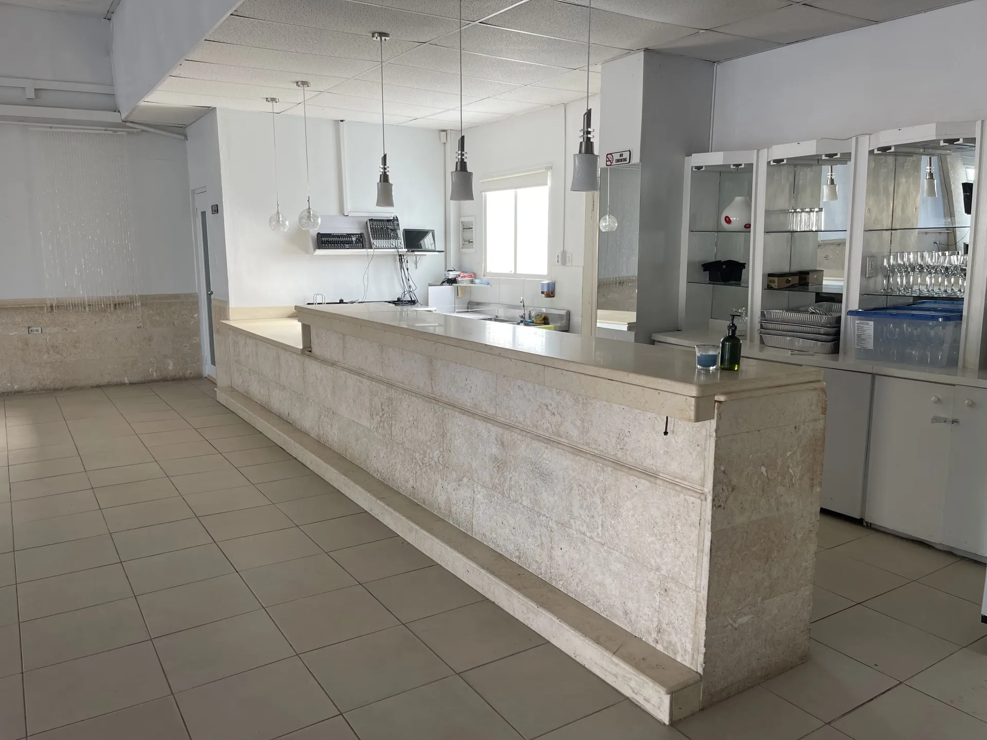 Commercial for Rent in Oranjestad, Aruba - De La Sallestraat 26, photo 6 of 16