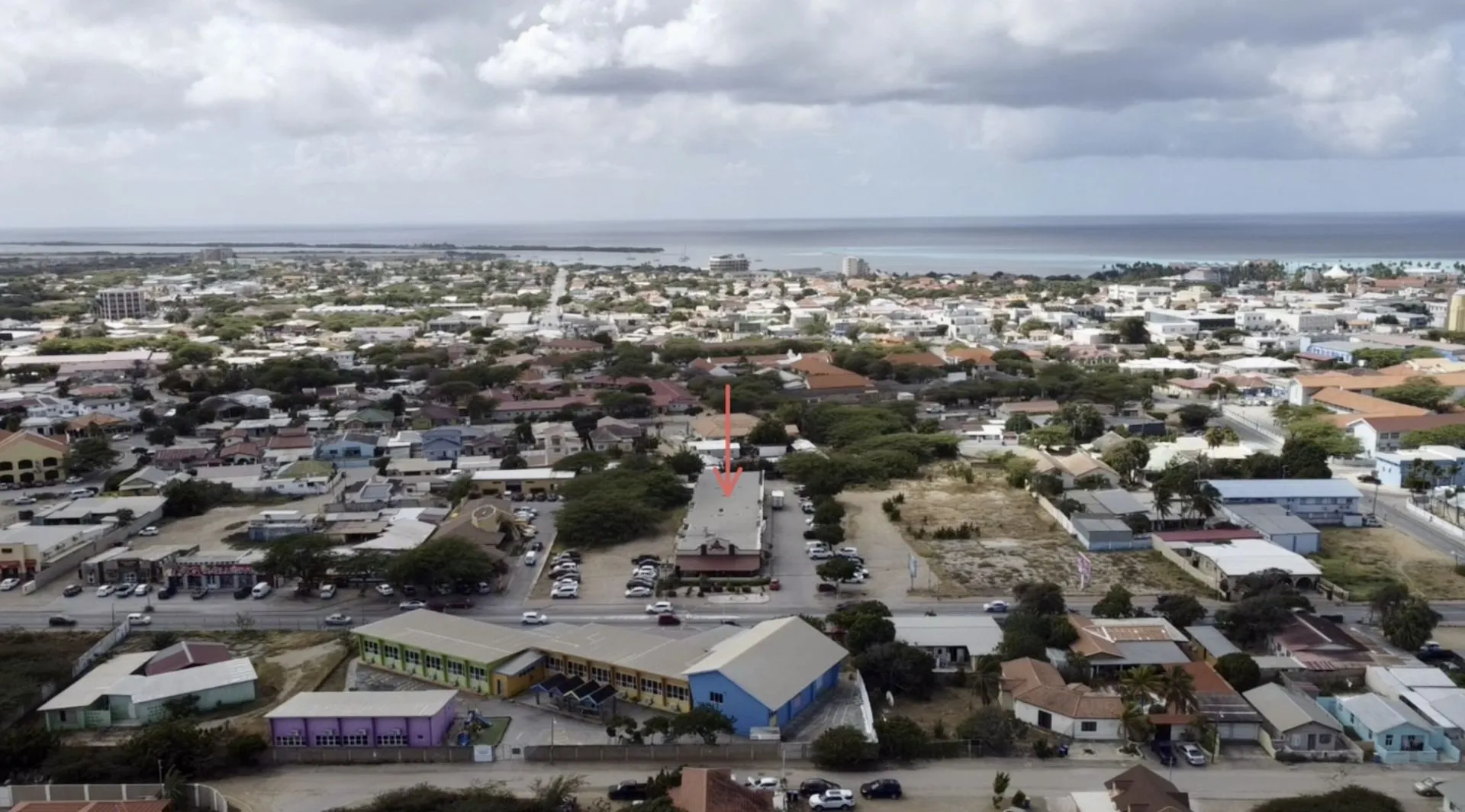 Commercial for Rent in Oranjestad, Aruba - De La Sallestraat 26, photo 2 of 16