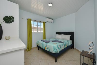 Monserat 18-F, photo 16 of 40